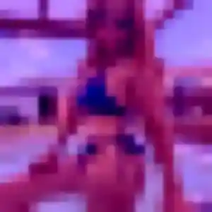 Stella, 42 ans, en ligne à Plougasnou pour un rencontre adulte