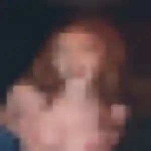Aïcha (20 ans) à Plumergat cherche un rencontre adulte maintenant