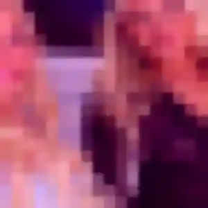 Emilie, 19 ans, connectée à Poissy pour une rencontre coquine