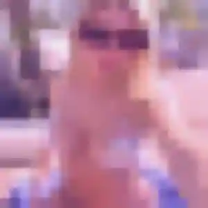 Photo perso de Mireille, 20 ans à Pont-Aven - plan discret