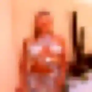 Yemisi, 21 ans, en ligne à Ponts pour une rencontre coquine
