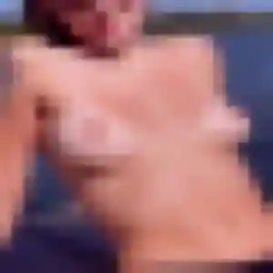 Muthoni, femme de 39 ans propose rencontre adulte à Porspoder