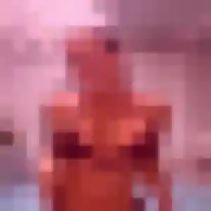 Rencontre Akinyi, 20 ans à Poses gratuitement