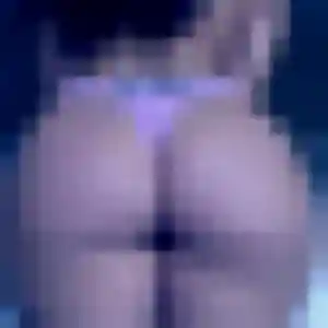 Folake, 21 ans, dispo pour rencontre adulte à Pujaudran