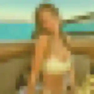 Henriette, 20 ans, disponible à Pulversheim pour un rencontre adulte