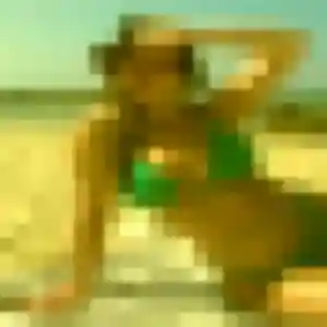 Safi de Recologne, 21 ans - rencontre adulte sans lendemain