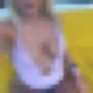 Charmante Joy, 19 ans à Robion - la contacter