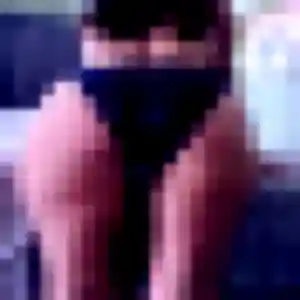 Jeanine, 20 ans, cherche un rencontre adulte à Rochefort-Samson