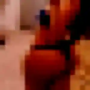 Safi, 21 ans, en ligne à Rontignon pour un rencontre adulte