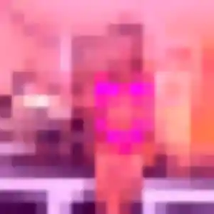 Contacte Thaïs, 26 ans à Roquebrune-sur-Argens en privé