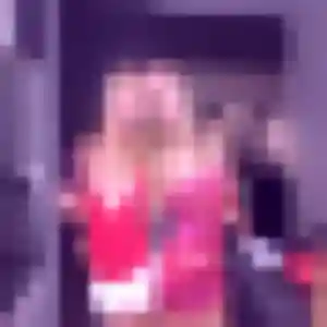 Charmante Salma, 29 ans à Rouxmesnil-Bouteilles - voir sa photo