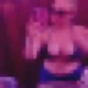 Inès (19 ans) à Roye attend une rencontre maintenant