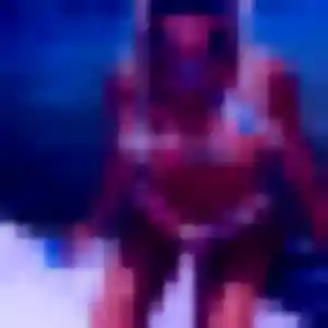 Photo de Solange à Saint-Chaffrey (35 ans) - rencontre adulte sans inscription