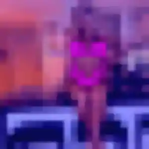 Kadja, 37 ans, disponible à Saint-Chinian pour une rencontre coquine