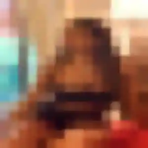Photo sexy de Solange, 21 ans à Saint-Dolay - rencontre sans lendemain