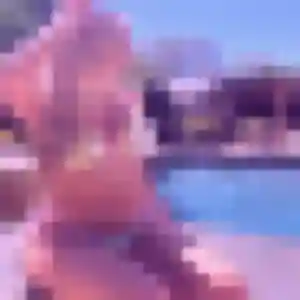 Photo de Khadija à Saint-Étienne-du-Grès (32 ans) - rencontre adulte anonyme