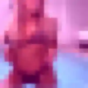 rencontre adulte à Saint-Forgeux : photo de Stella, 20 ans - sans engagement