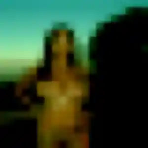 Photo de Oumou Kalsoum à Saint-Martin-d'Oney (22 ans) - rencontre adulte gratuit