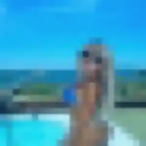 Abibatou, femme de 42 ans veut rencontre adulte à Saint-Méloir-des-Ondes
