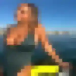 Francine (20 ans) à Saint-Menoux attend un rencontre adulte rapidement