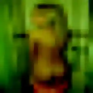 Photo de Ronke à Saint-Nectaire (29 ans) - rencontre adulte anonyme