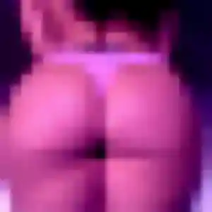 Joy, 36 ans, en ligne à Saint-Pierre-d'Oléron pour une rencontre coquine