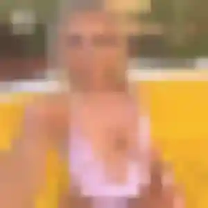 rencontre adulte à Saint-Pierre-en-Faucigny : profil de Véronique, 19 ans - accès libre