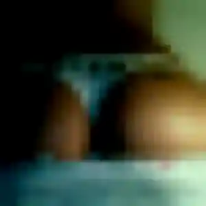 Yaa (20 ans) à Saint-Servant cherche un rencontre adulte aujourd'hui
