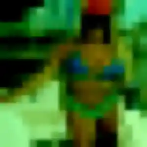 Mumbi, 39 ans, connectée à Saint-Sulpice pour un rencontre adulte