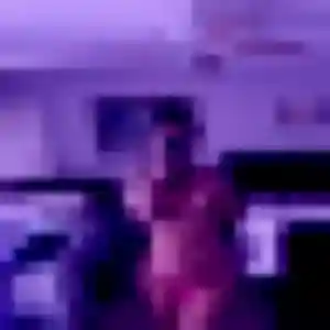 Valentine, 25 ans, connectée à Saint-Urbain-Maconcourt pour une rencontre coquine