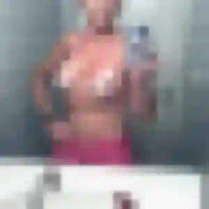 Fatou, 29 ans, cherche un rencontre adulte à Saint-Vidal