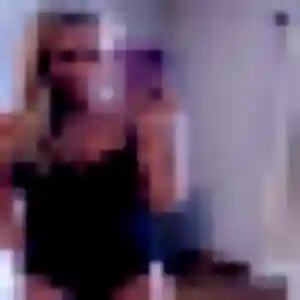 Photo sexy de Gnilane, 25 ans à Sainte-Sigolène - rencontre coquine