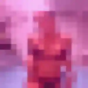 Rejoins Titilayo, 19 ans à Saligny en privé