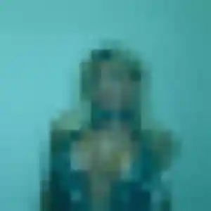 Rejoins Bernadette, 22 ans à Salindres en t'inscrivant