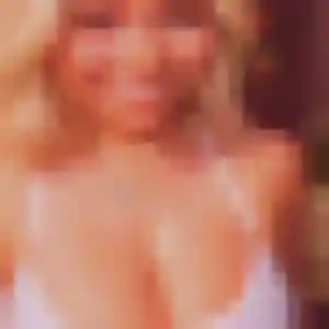 Dado, femme de 22 ans veut rencontre adulte à Sandillon