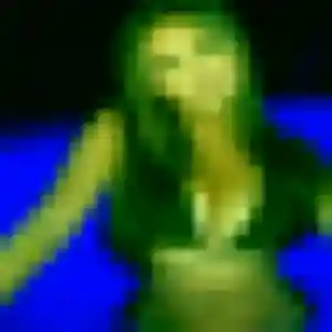 Téning, 28 ans, connectée à Santeuil pour un rencontre adulte