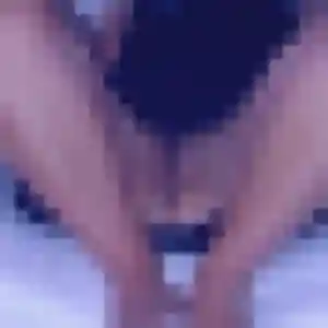 Madeleine, fille de 42 ans propose rencontre adulte à Sarrigné