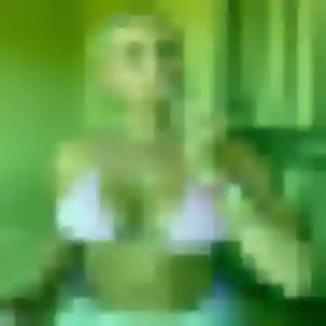 Miriam (26 ans) à Sault attend une rencontre aujourd'hui