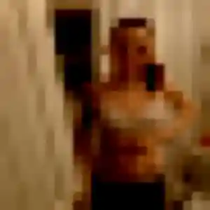 Photo privée de Fama, 27 ans à Sauveterre-de-Comminges - rencontre coquine