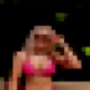 Faustine, 32 ans, en ligne à Savigny pour une rencontre coquine