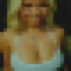 Charmante Olive, 20 ans à Saze - voir sa photo