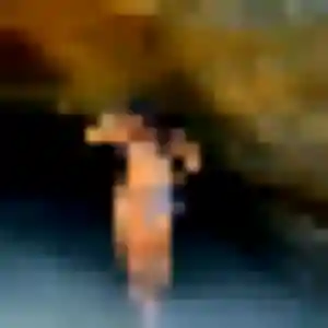 Ebele, 32 ans, en ligne à Scorbé-Clairvaux pour une rencontre coquine