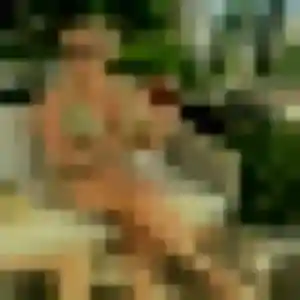 Kiné, 28 ans, connectée à Sers pour une rencontre coquine