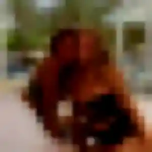 Rencontre Vanessa, 24 ans à Sizun en privé