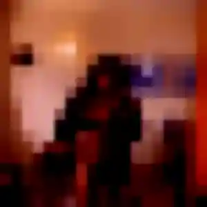 Oumy, 23 ans, connectée à Socx pour une rencontre coquine