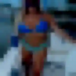 Véronique, femme de 27 ans cherche rencontre adulte à Surques