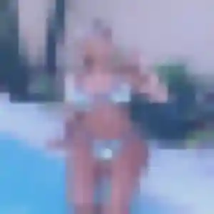 Charline de Taillebourg, 34 ans - rencontre adulte discret