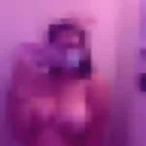 Charmante Isatou, 27 ans à Tautavel - voir sa photo