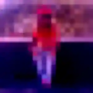 Esi, 20 ans, connectée à Théhillac pour un rencontre adulte