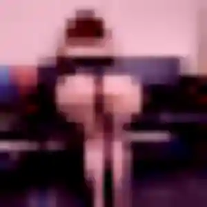 Découvre Salma, 28 ans à Thésée en privé
